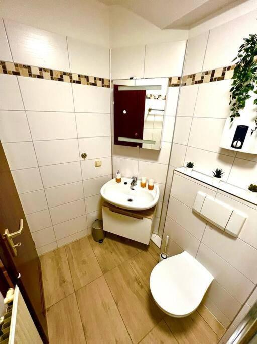Zuhause Im Ruhrgebiet 2 Mit Balkon Leilighet Oberhausen  Eksteriør bilde